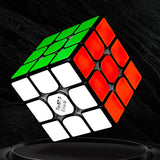 Rubik's Cube Stylé sur un Socle